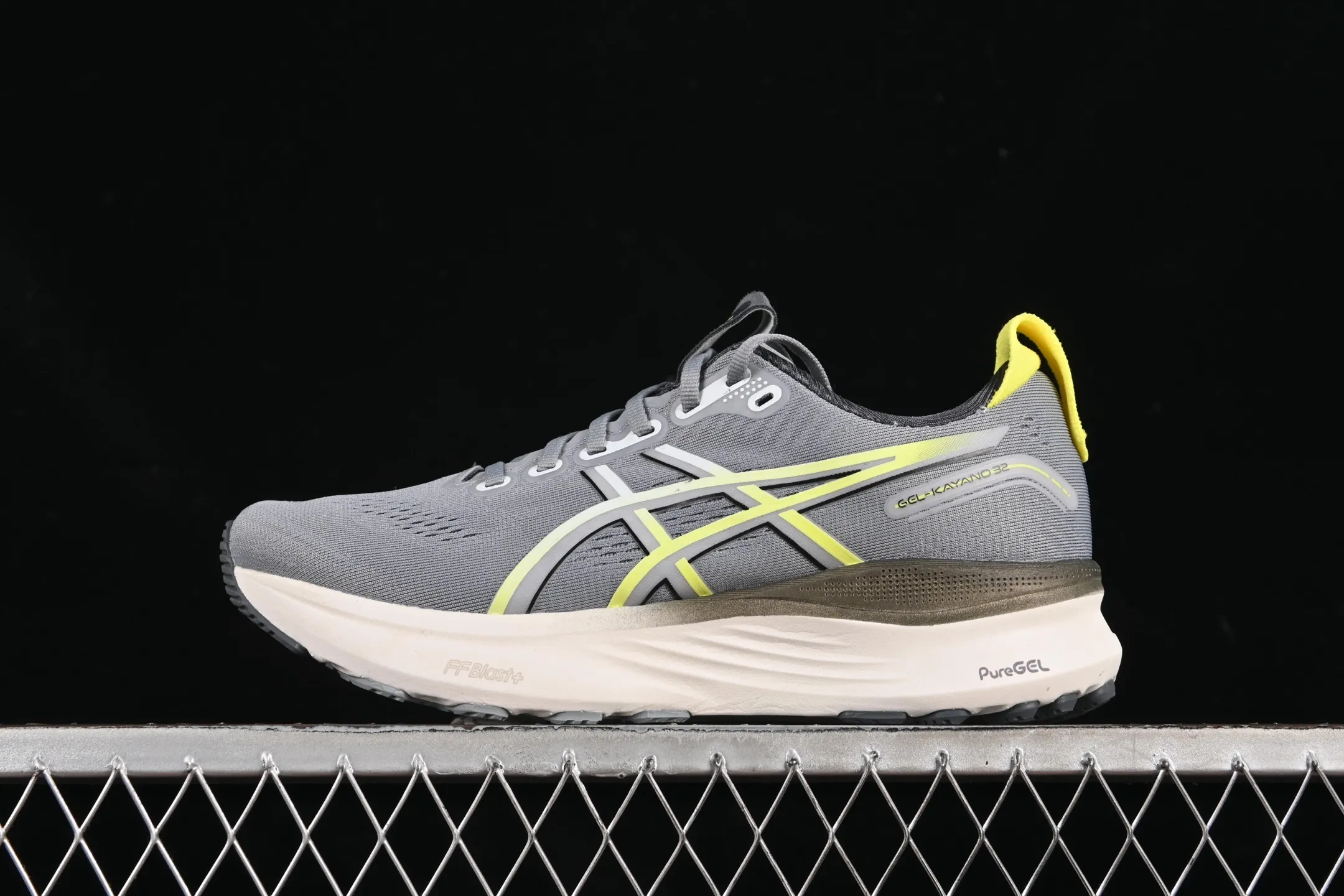 All Categories Asics Asics Series Asics Gel-Kayano 32 1011C052-021